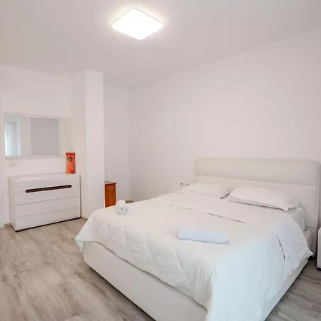 Kalpazo Mosaic Apartment
